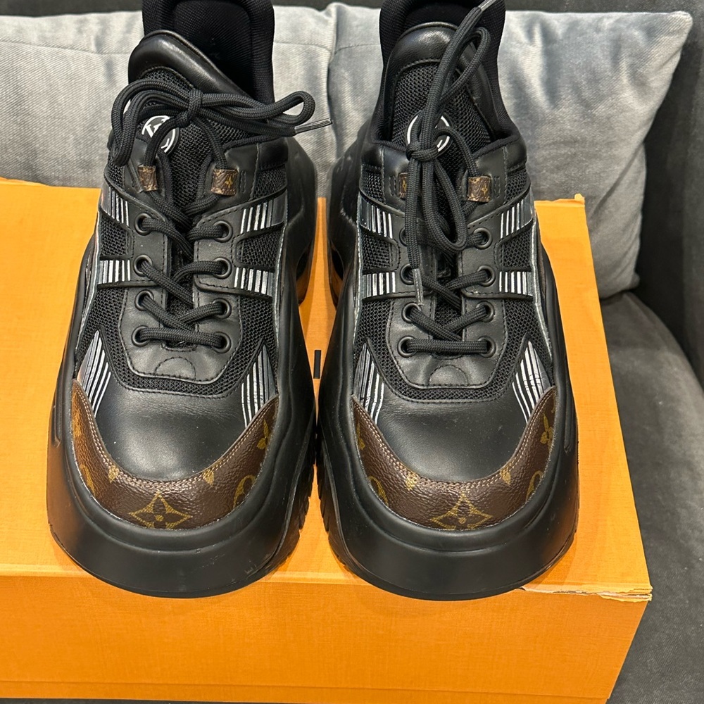 Louis Vuitton LV Archlight 2.0 platform sneaker sz 38